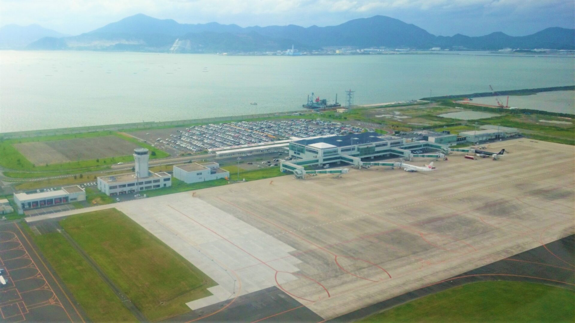24時間運用不可 海上空港の神戸空港に門限がある理由とは 未来へ羽ばたく神戸空港